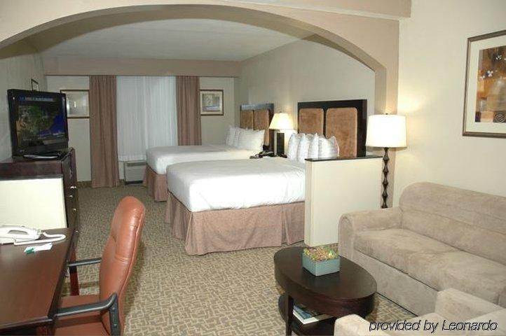 Holiday Inn Hotel & Suites Beaufort At Highway 21 By Ihg Chambre photo